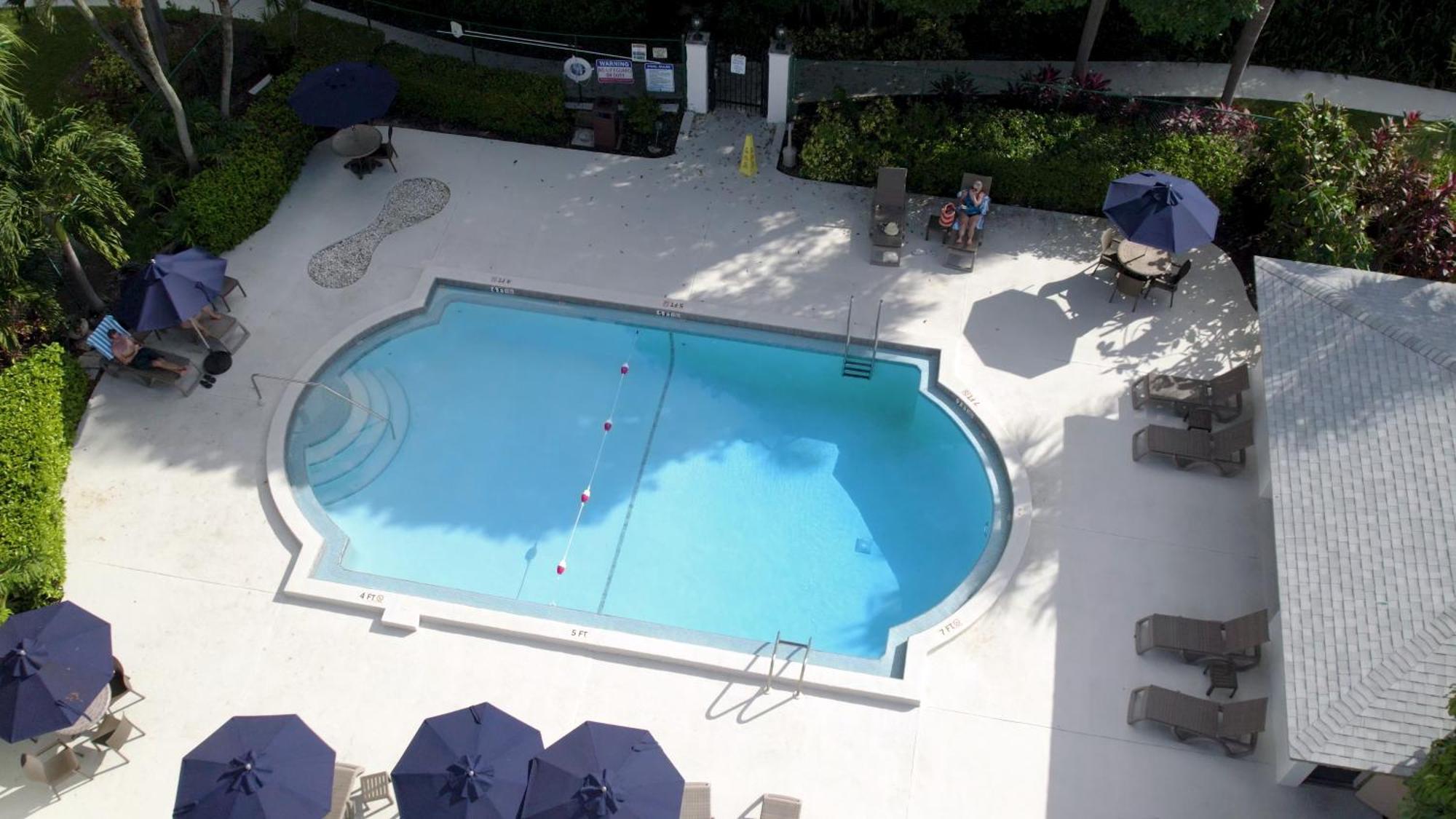 The Dover House Resort ديلراي بيتش المظهر الخارجي الصورة